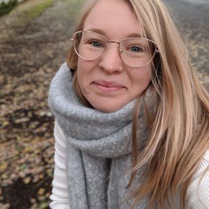 Meet your Posher, Liz